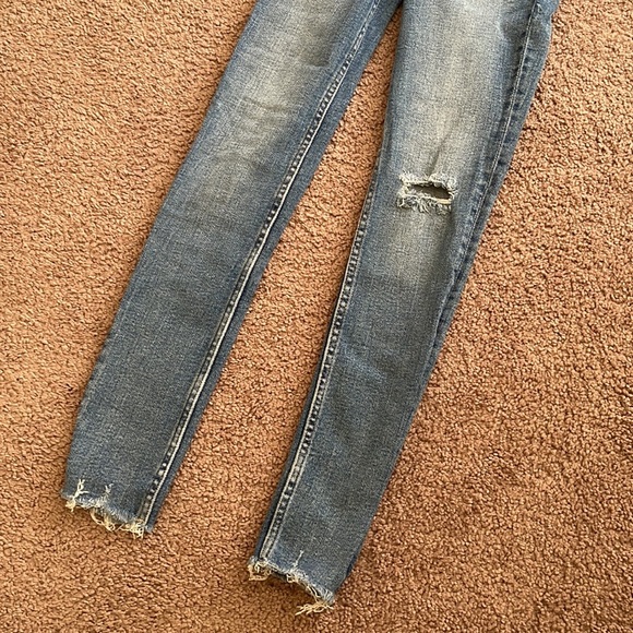 High rise skinny ripped jeans - Picture 3 of 4